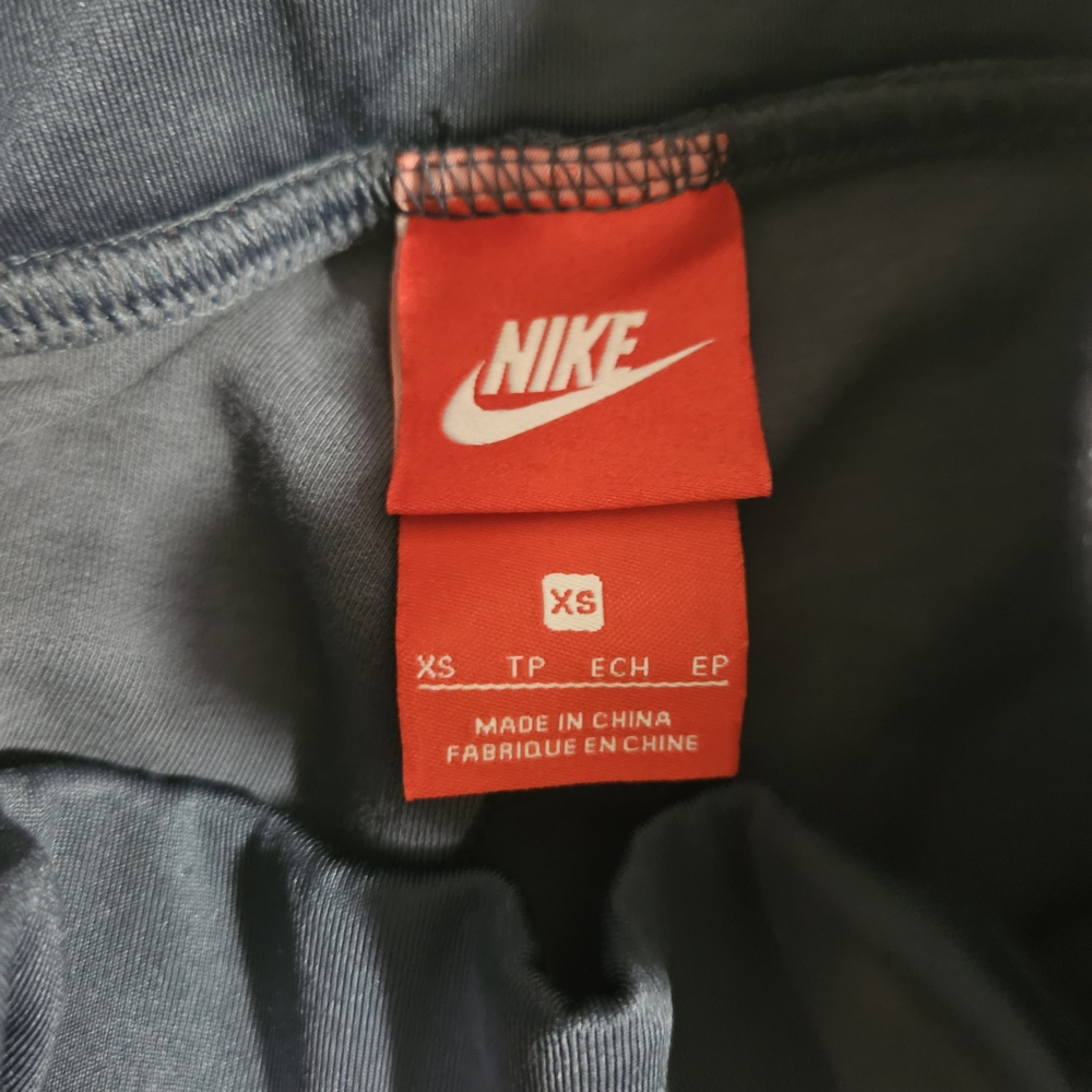 Nike Navy Leggings with Pink Floral Accents - Picture 3 of 3